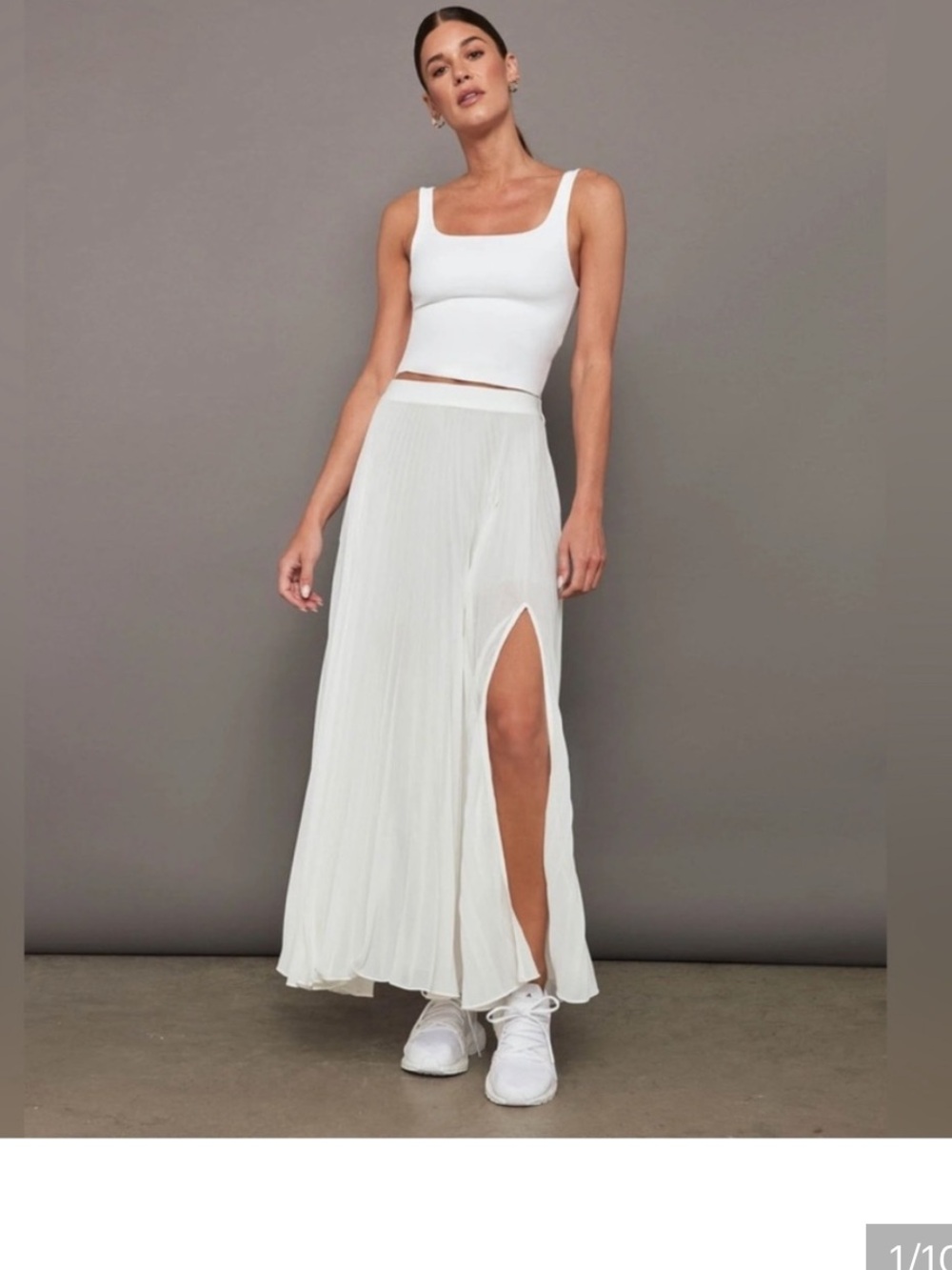 CARBON38 Mesh Pleated White Slit Sheer Skirt Size Medium NEW NWT